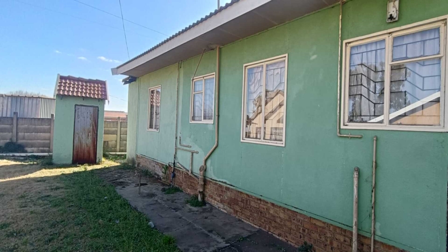 3 Bedroom Property for Sale in Zamdela Free State